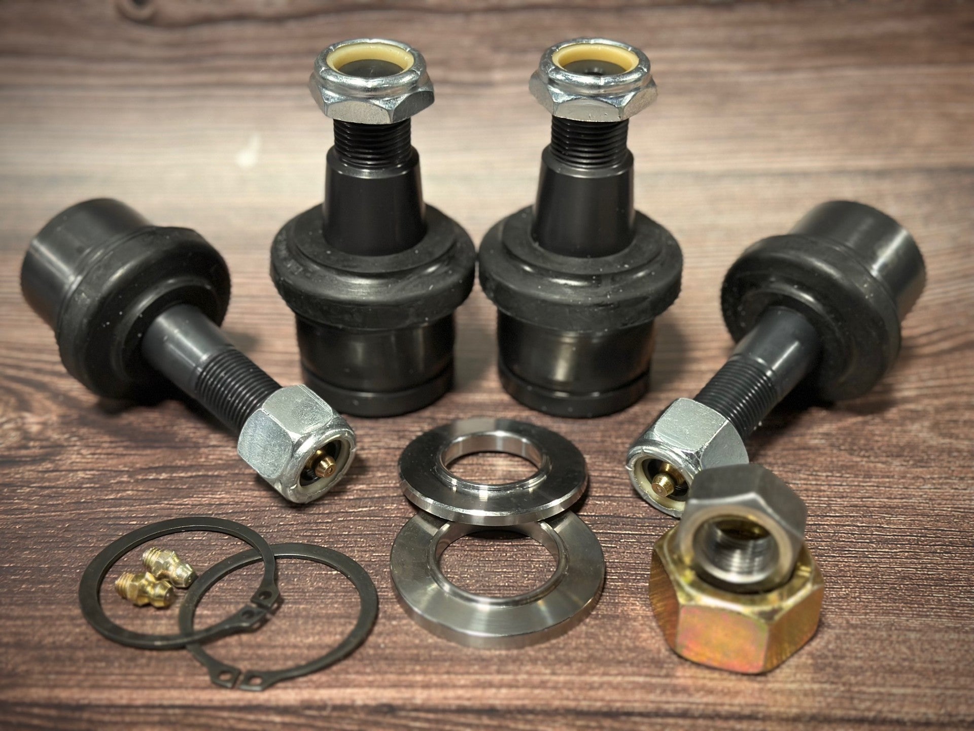 ** SET OF 4 ** EMF Dana 60 Dodge and Ford Superduty Upper and Lower Ball Joints